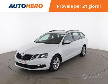 SKODA Octavia YW10945