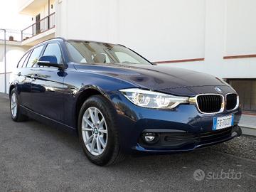 BMW 318d FARI FULL LED, NAVIGATORE KM CERTIFICATI