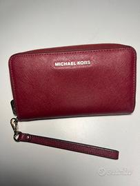 Portafoglio rosso Michael Kors con cinturino