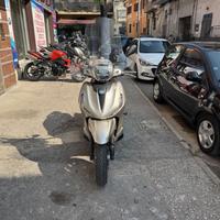 Piaggio Beverly 300 i.e. Sport