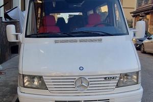 Rent Mercedes Sprinter 16 posti