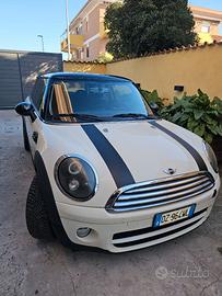 Minu Cooper D R56