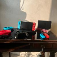Nintendo Switch🔴🔵 + accessori/giochi!