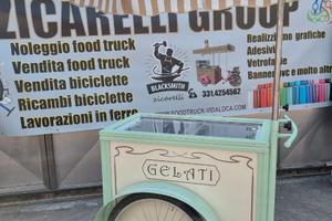 Carretto gelati a spinta