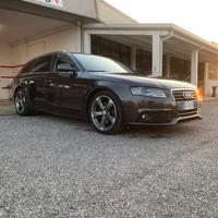 Audi a4 b8 2.0 143