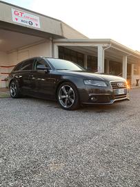 Audi a4 b8 2.0 143