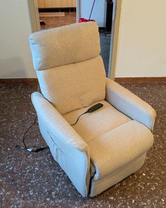 Poltrona relax elettrica alzapersona reclinabile