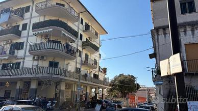 NEGOZIO A CASTELLAMMARE DI STABIA