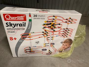 Gioco pista multipiano per biglie