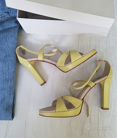 Sandali in pelle tacco alto n. 40.5