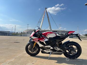 Panigale  tricolore v4s