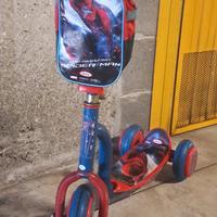 Monopattino bambino spiderman 