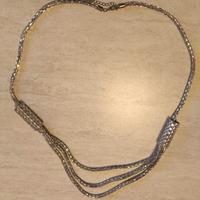 collana argentata con strass