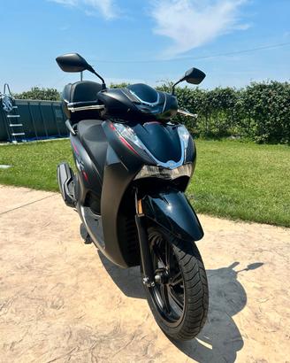Honda SH 350 sport