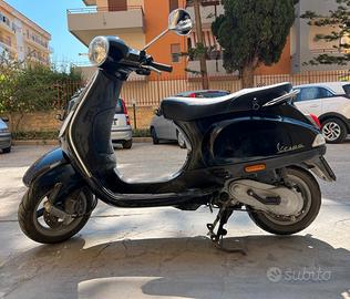 Piaggio Vespa 50 LX - 2009