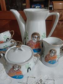 Servizio da caffè orientale vintage