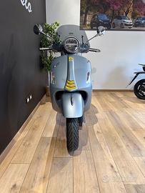 Vespa GTS 300 super tech 75 anniversario