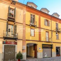MONOLOCALE IN VIA MONFERRATO