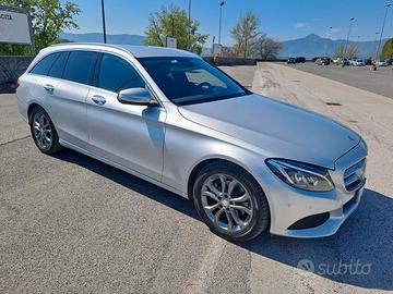 Mercedes 220 Classe C Station Wagon Blue Tec