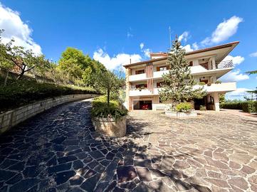 VILLA SINGOLA A CAMPOBASSO