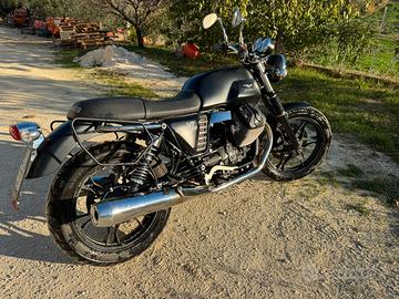 Moto guzzi v7