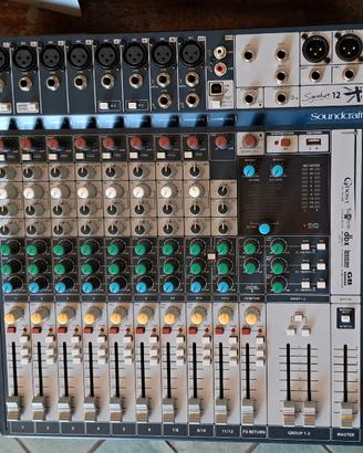 Soundcraft Signature 12