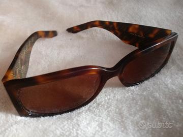 Occhiali da sole GUESS stile anni 50