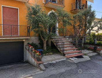 Villa di 169 m² con 3 locali e box auto doppio a C