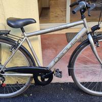 Bicicletta marca Denver modello D-Road