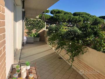 Appartamento di 208 m² con più di 5 locali e box a