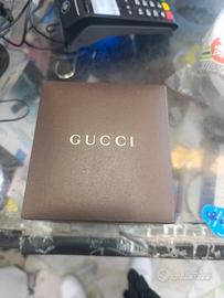 scatola  Gucci per orologi in pelle 