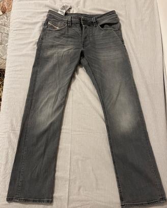 Jeans Diesel grigi a sigaretta