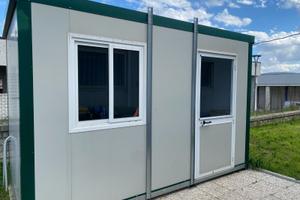 Monoblocco prefabbricato arredato