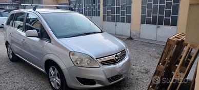 OPEL ZAFIRA 2010