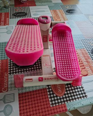 Domyos Mini stepper ST 220 rosa.