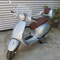 VESPA 125 Primavera kw 8 con ABS