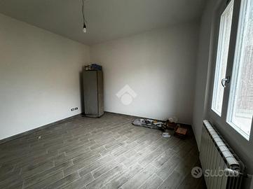 4 LOCALI A CARMIGNANO