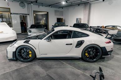 PORSCHE 911 3.8 GT2 RS