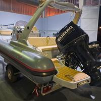 Gommone Mik700 + Suzuki 200 + Suzuki 20 + Carrello