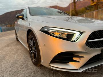 Mercedes-Benz A 180d Sedan Premium AMG Night