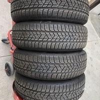4 gomme invernali 225 50 17 Pirelli