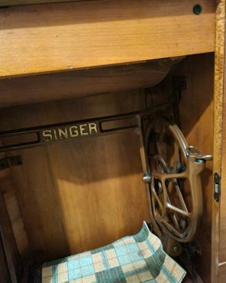 Macchina da cucire singer anni 60