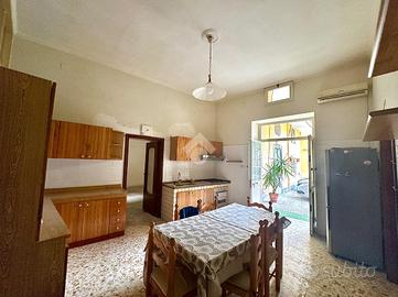 5 LOCALI A SANT'ANTIMO