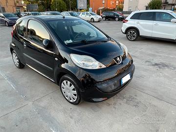 Peugeot 107 1.0 Plaisir