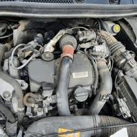 MERCEDES-BENZ B180 ANNO 2015 - MOTORE