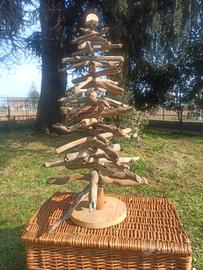 Alberello in legno realizzato a mano 