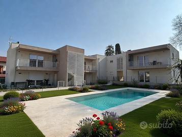 Peschiera del Garda trilocale nuovo con piscina