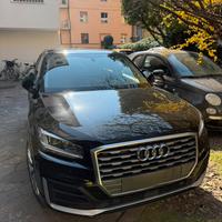 AUDI Q2 1.6 TDI S line 2018  Automatica 95000km