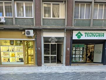 3 LOCALI A MANFREDONIA