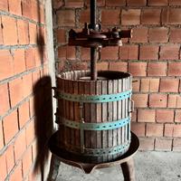 Torchio/pressa per uva